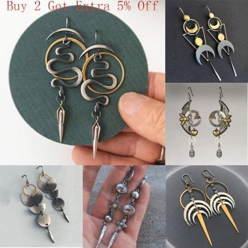 New Snake Irregular Geometric Spiral Earrings Vintage Gold Silver Color Creative Female Awl Small Pendant Earrings Wholesale