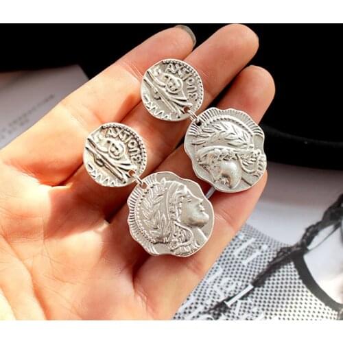 Vintage Ladies Queen Head Portrait Coin Earrings For Women Party Round Disc Face Medal Gold Silver Color Long Earrings Fashion
