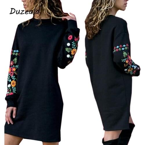 Unique Design Warm Autumn Winter Dress 2021 Round Neck Comfortable High Quality Flower Warm Loose Dress