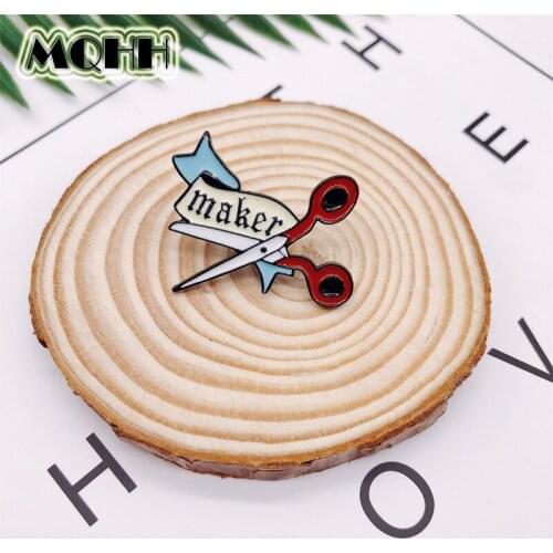 Creative Cartoon Scissors Knife Enamel Brooch Maker Tailor Alloy Badge Shirt Bag Pin Accessories Women Jewelry Gifts For Kid