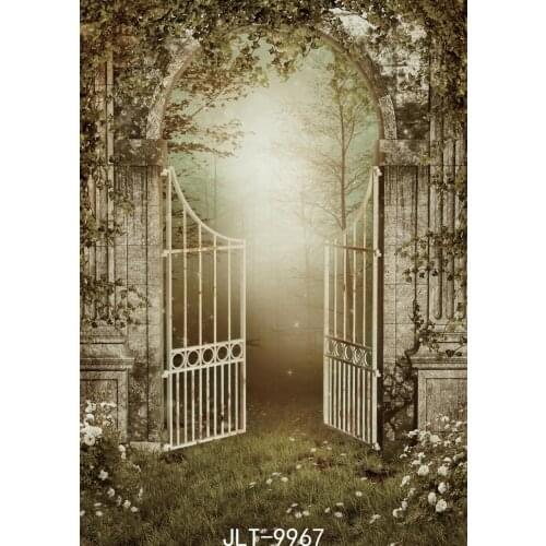 Halloween Photographic Background White Garden Gate in Smog Vinyl Photoshoot Props Photography Backdrops for Photo Studio