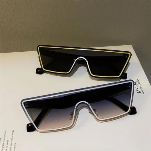 Vintage American Style Trending Women Sunglasses Metal Frame Square Siamese Lenses Luxury Designer Men Fashion Decorative Glasse