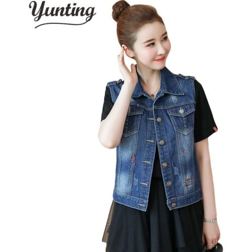 Fashion Short Denim Vest Women Rivet Female Vest Sleeveless Jean Womens Vest Female Jeans Outerwear