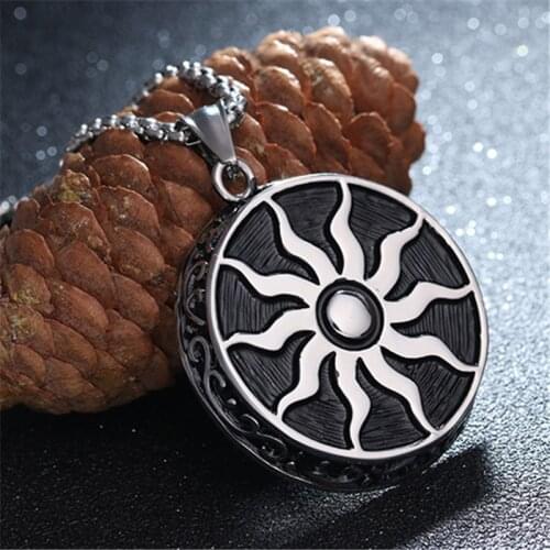 Sun God Pendant Necklace Man Vintage Round Stainless Steel Pendant Necklaces for Men Women Jewelry