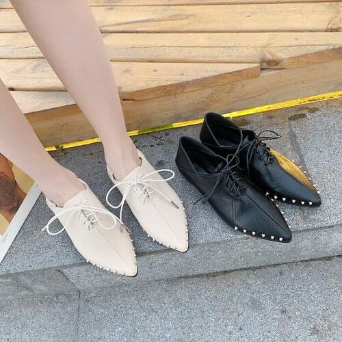 2020 fashion new spring womens singles shoes solid color pointed rivet decoration simple daily wild womens casual shoes U29-54