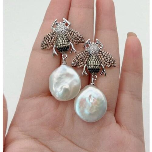 YYGEM animal Earrings cultured White Coin freshwater Pearl Cubic Zirconia Pave Bee Stud Earrings inseact cute earrings