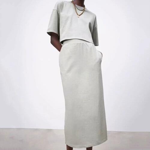 2021 Summer Suit Sets O-neck Loose Short Sleeves T Shirts + Elastic Waist Straight Skirts Casual Simple T-shirt Half Skirt Suit