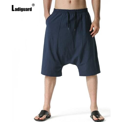 2021 Stylish simplicity Men Casual Shorts Men Fashion All-match Classic Simple Calf-Length Pants Black Khaki Summer Beach Shorts