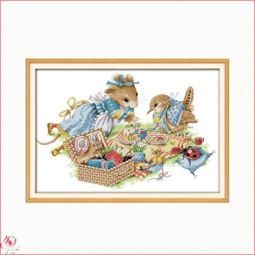 Cute Little Mouse Party Cross Stitch Embroidery Cartoon Animal Cotton Thread Painting DIY Needlework Kits 14CT 11CT Home Deco