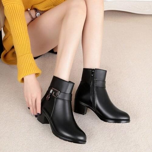 Genuine Leather women boots 2021 winter thick wool lined genuine Leather women snow boots large size women winter shoes