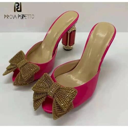 Pure Color Open-toed Butterfly Golden Rhinestone Slippers Patent Leather Gemstone Rhinestone Shaped Heel Luxury Summer Sandals