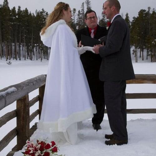 Winter wedding cape for women, luxury hooded cape for wedding, long cape for women, party coat, Handmade Faux Fur Trim cloak