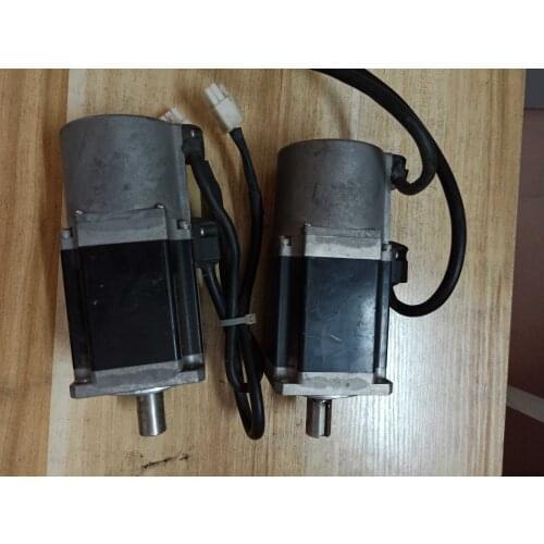 ASMT04L250AO servo motor , used in good condition . 80% appearance new , good working , free shipping