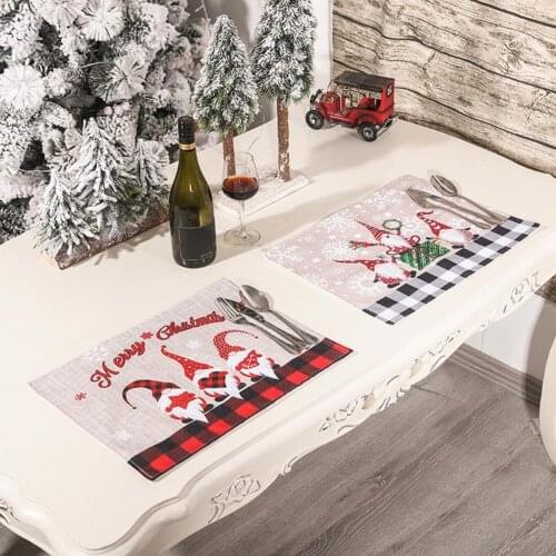 Eco-Friendly Useful Christmas Gnome Placemat Festive Table Pad Christmas Gnome Pattern for Dinning Table