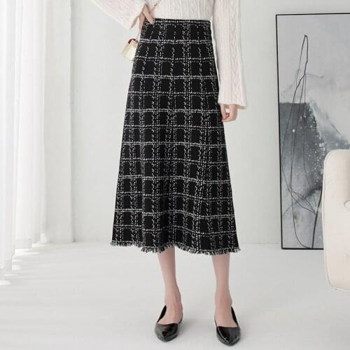 Elegant Knitted Plaid Long Skirt Women 2021 Autumn Winter Fashion Black A Line High Waist Skirt Female with Tassel Ladies VD2291