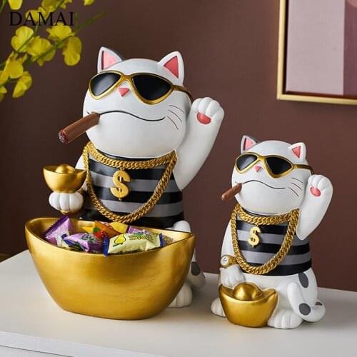 Lucky Cat Figurine Resin Charms Statue Candy Snacks Tray Living Room Storage Ornaments European Home Decoration Accessories