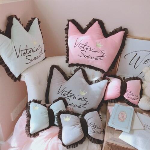Sweet Style Crown Sofa Throw Pillow Bowknot Neck Guard Car Back Pillow Headrest Plush Embroidered Letter Pillow Bedroom Decor
