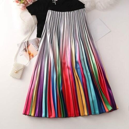 Simple and Generous Womens Gradient Rainbow Print Skirt Mid-length Style Pleated Long Skirt