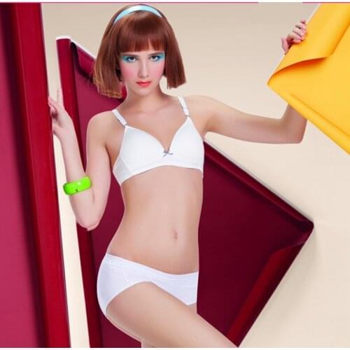 Cute girl bra cup series perspective no rims thin section snap-on development of student anti-foreign expansion underwear
