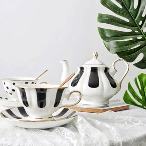 Retro Coffee Set Black And White Afternoon Tea Tool Bone China Dinnerware Set Tea Pot Stripe Cup And Saucer INS Coffee Set Gold