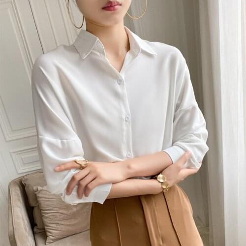Korean Fashion Clothing 2020 Ladies Tops Casual Chiffon Button Solid Stand Blusas Femininas Shirts for Women Tops White Top 0632