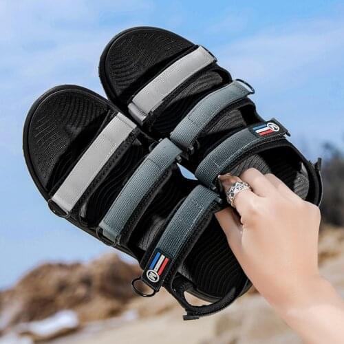 Men Water Sandals Fashion Shoes For Men Casual Korean Sandals Athletic Summer 2020 Man Mens Slippers Sport Sneakers Sports