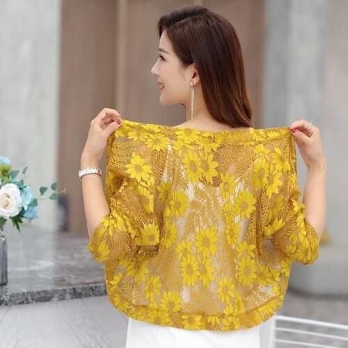 2021 Summer Women Thin Sun Protection Clothing Half Sleeve Shawl Coat All-match Hollow Lace Short Cardigan V-neck Jacket Shrug