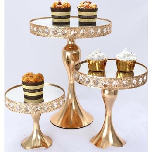 1pcs Gold Color Crystal cake stand Wedding Dessert Tray Cupcake Pan cake display table decoration Party