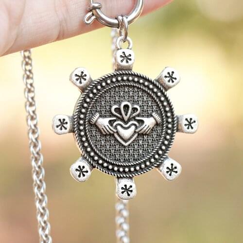 Mens Claddagh Necklace Heart Love Glamour Pendant Celtics Irish Wedding Engagement Gargantilla Friendship Gift