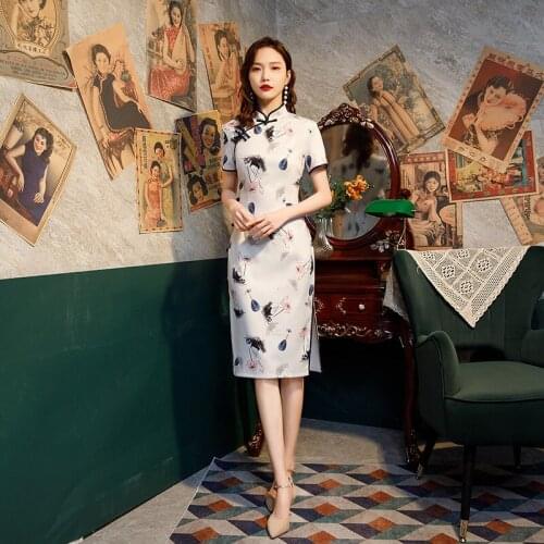 FZSLCYIYI Women Chinese Vintage Short Sleeve Elegant Qipao Floral Stand Collar Cheongsam Ladies Festival Party Wedding Dress