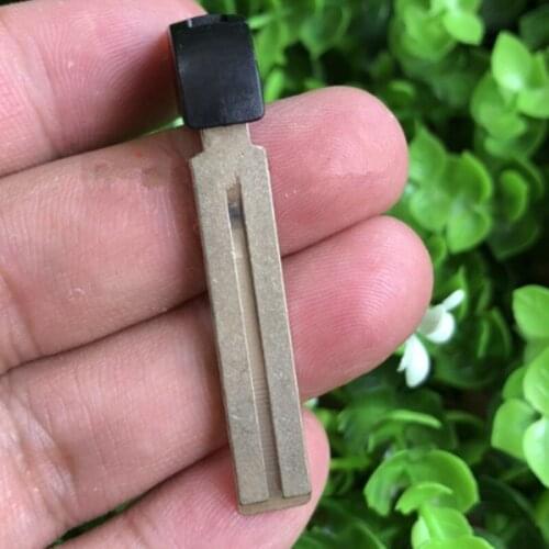 DAKATU NEW ! Emergency Smart Prox Remote Key Uncut Blade For Toyota Camry 2018 Smart Card Replacement Key blade