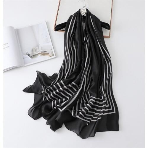 Women New Fashion Autumn Striped Scarf Beach Silk Shawl Long Wraps Hot Pashminas Elegant Foulard for Female Luxury Brand 2020