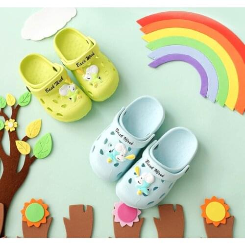 2021 New Childrens Slippers Summer Boys And Girls Indoor Cartoon Cute Soft Bottom Hole Shoes Outdoor Sandals And Slippers