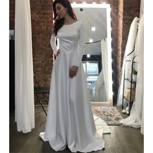 2020 New Simple Backless Wedding Dresses Long Sleeves Open Back Bride Dresses Wedding Gowns vestidos de novia robe de mariee
