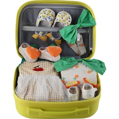 TT Baby Products Newborn Gift Box Newborn Baby Clothes and Toys Gift for First Month Celebration Suit