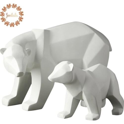 Geometric Section White Polar Bear Ornaments Cabinet TV Family Decorative Pop Art Craft Ornament Resin Crafts Love Gift Animal