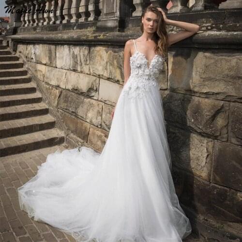 Magic Awn 2021 Shiny Wedding Dresses Backless Flowers Appliques Boho A-Line Beaded Princess Bridal Gowns Sweep Train Robe Mariee