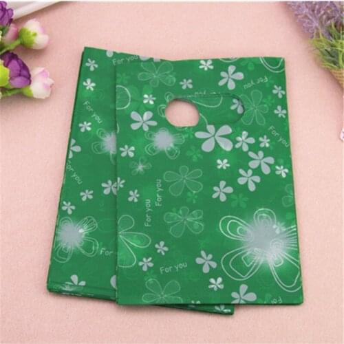 2017 New Style Wholesale 100pcs/lot 13*18cm Green Gift Packaging Bags With Beautiful Flower Plastic Shopping Gift Bags