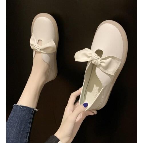 Womens Round Head Leather Shoes British Black Shoes Fashion Wild Flat Shoes Retro College Style Womens Flat Shoes U19-07