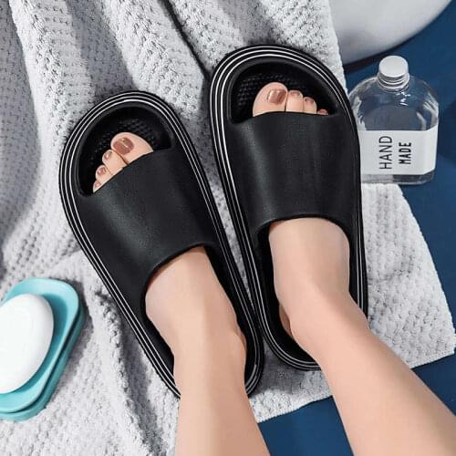Mens Shoes Men Slippers Luxury Womens Summer Flip Flops 2021 Luxury Sandals Womens Shoes 2020 tennis Adult Footwear Boty