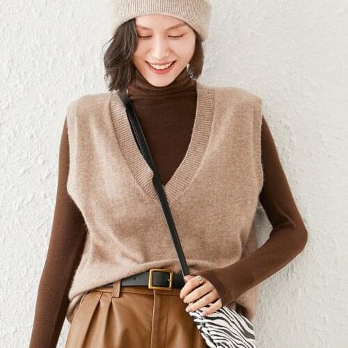 2021 woman Vest summer sweaters knitted Sleeveless Pullovers jumper High Quality Female knitwear V-neck cool comfortable