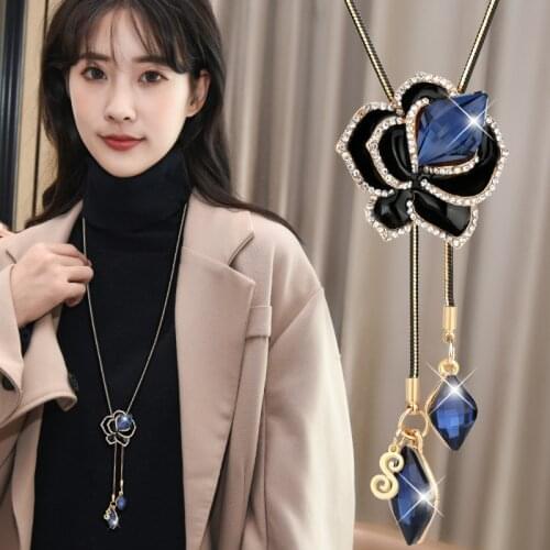 2020 New Rose Elegant Blue Crystal Tassel Sweater Chain Necklace Fashion Beautiful Exquisite Long Charm Pendant Flower Necklaces