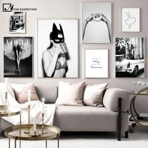 Hands in Heart Fashion Girl Poster Black White Canvas Print Wall Art Painting Minimalist Artwork Picture Modern Home Decoration