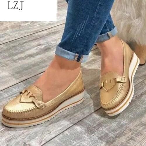 2021 Women Loafers Platform Woman Slip On Sneakers Tassel Bowtie Womens Soft PU Leather Sewing Flat Female Shoes All Seasons