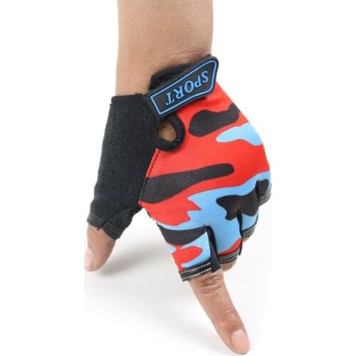Camouflage Kids Outdoor Sport Cycling Anti-slip Flocking Shockproof Half Finger Gloves for skiing fishing skating ball sports