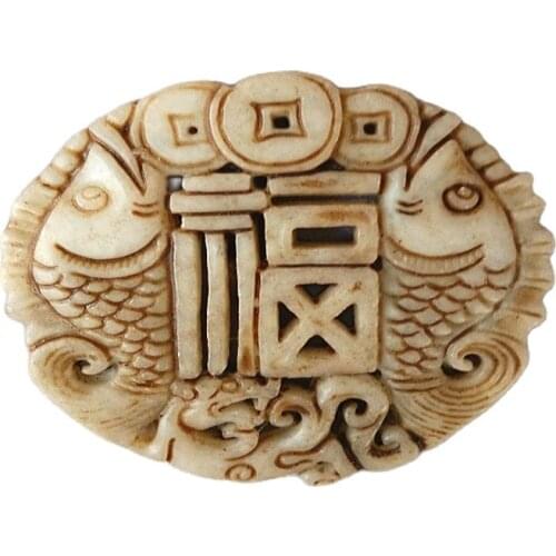 Choker pendant old hollow fish pendant Fu ancient jade collection