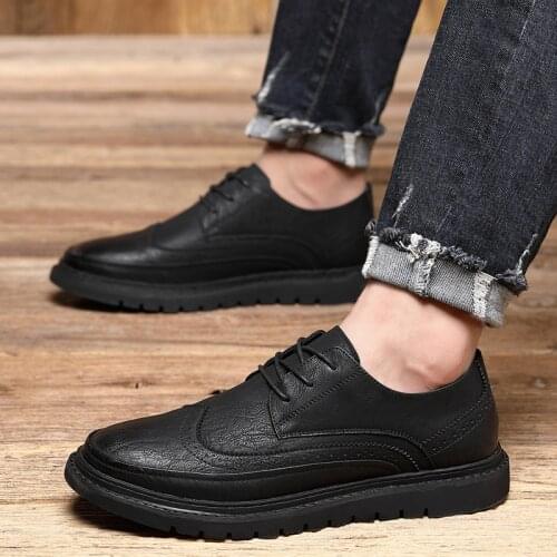 Mens Leather Shoes Fashion Sneakers Casual oxfords Flats Skateboarding Shoes brogue Low Cut Trend Creepers Brand Design shoes