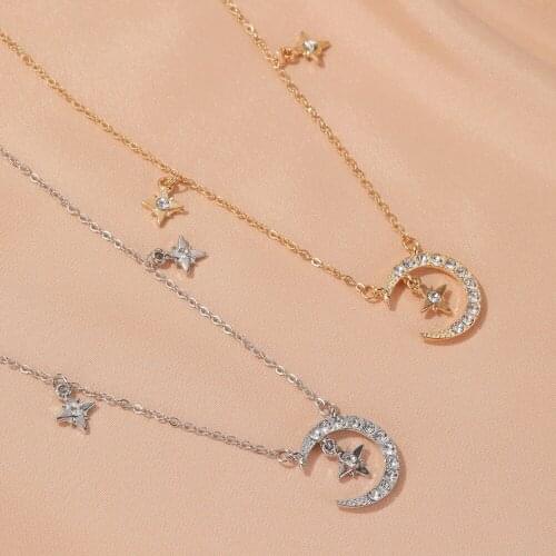 Wholesale Jewelry Moon Pendant Necklaces for Women Luxury Moon Crystal Chain Necklace Design Sense Star Clavicle Necklaces