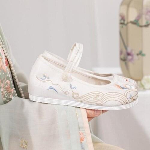 Spring Autumn New National Style Retro Increased Internal Embroider Buckle Shallow Canvas Women Pumps Ladies Casual Shoes 0718