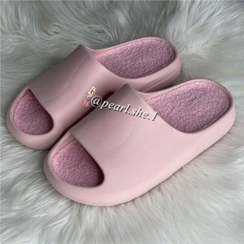 Fur Slides Slippers Womens Beach Shoes Hairy Beach Slippers Soft Sole Women Clogs 2021 Sandals